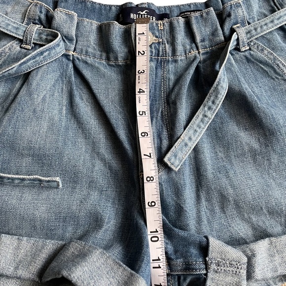 Hollister Women’s High Rise Mom Denim Shorts 3” Inseam Size 9 - Picture 7 of 7